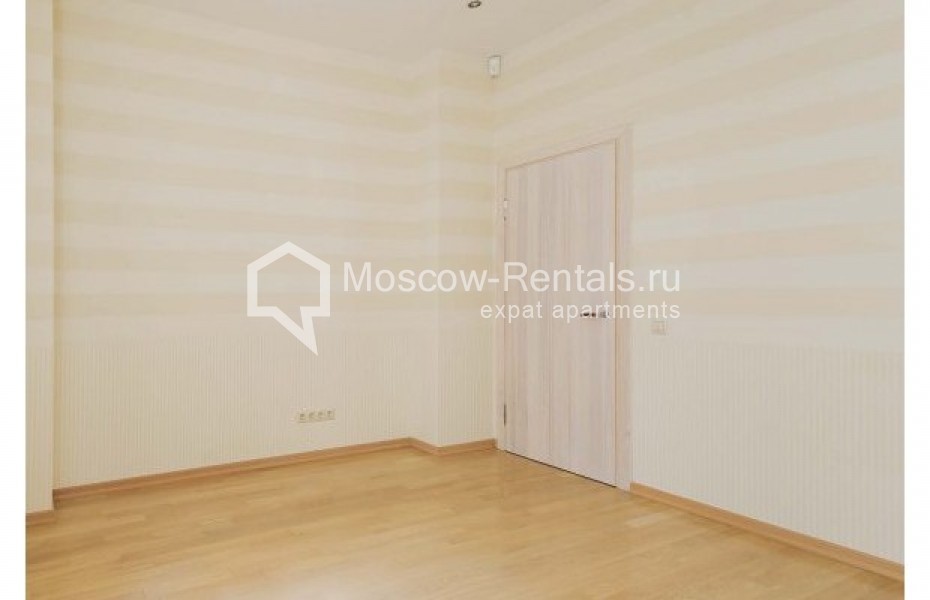 Photo #11 4-room (3 BR) apartment for <a href="http://moscow-rentals.ru/en/articles/long-term-rent" target="_blank">a long-term</a> rent
 in Russia, Moscow, Lomonosovskyi prospect, 29к3