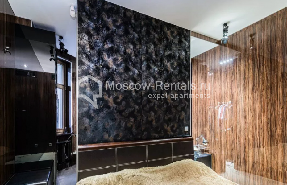 Photo #11 4-room (3 BR) apartment for <a href="http://moscow-rentals.ru/en/articles/long-term-rent" target="_blank">a long-term</a> rent
 in Russia, Moscow, Lomonosovskyi prosp., 25к2