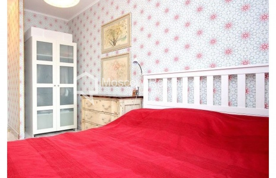 Photo #5 2-room (1 BR) apartment for <a href="http://moscow-rentals.ru/en/articles/long-term-rent" target="_blank">a long-term</a> rent
 in Russia, Moscow, Elictricheskyi lane, 12