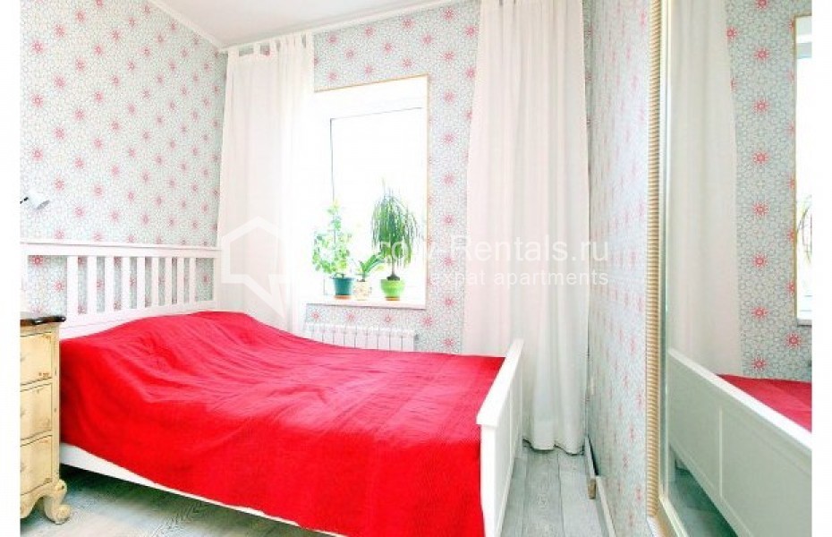 Photo #4 2-room (1 BR) apartment for <a href="http://moscow-rentals.ru/en/articles/long-term-rent" target="_blank">a long-term</a> rent
 in Russia, Moscow, Elictricheskyi lane, 12