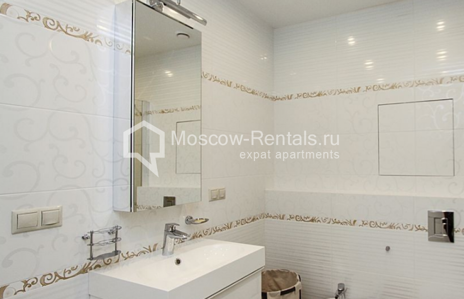 Photo #15 4-room (3 BR) apartment for <a href="http://moscow-rentals.ru/en/articles/long-term-rent" target="_blank">a long-term</a> rent
 in Russia, Moscow, Lomonosovskyi prosp., 25к1