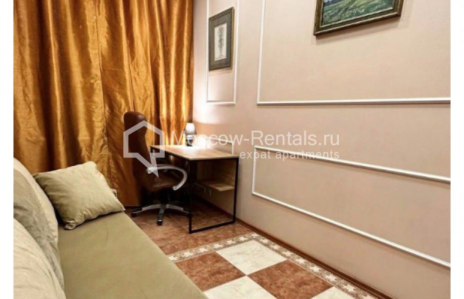 Photo #9 3-room (2 BR) apartment for <a href="http://moscow-rentals.ru/en/articles/long-term-rent" target="_blank">a long-term</a> rent
 in Russia, Moscow, Spiridonievskyi lane., 2/22
