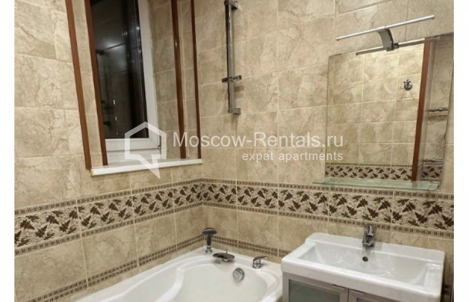 Photo #13 3-room (2 BR) apartment for <a href="http://moscow-rentals.ru/en/articles/long-term-rent" target="_blank">a long-term</a> rent
 in Russia, Moscow, Spiridonievskyi lane., 2/22