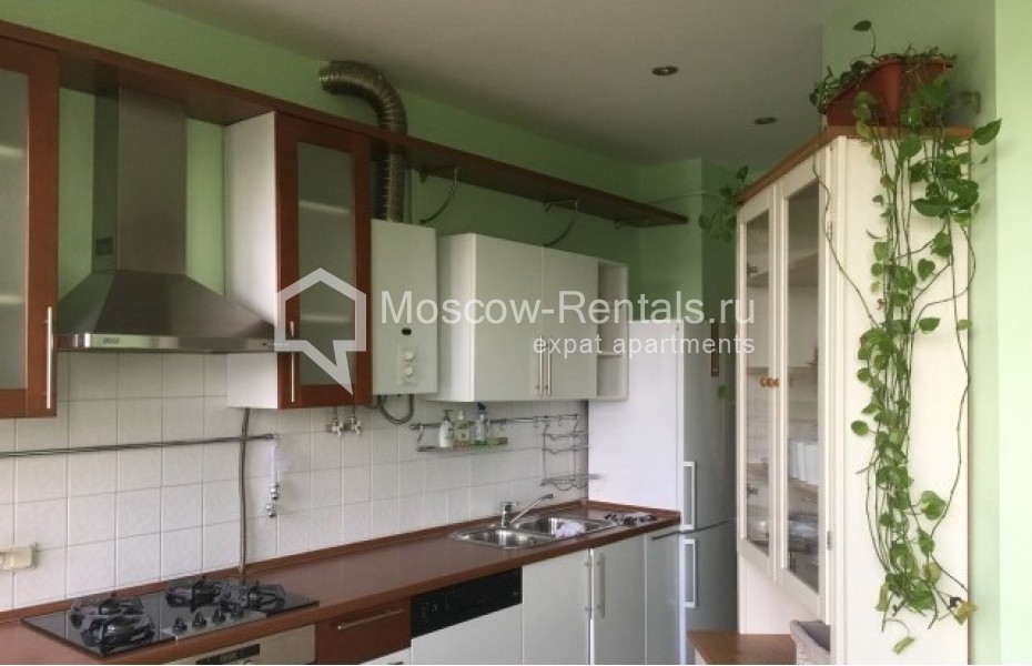 Photo #3 3-room (2 BR) apartment for <a href="http://moscow-rentals.ru/en/articles/long-term-rent" target="_blank">a long-term</a> rent
 in Russia, Moscow, Malaya Bronnaya str., 13