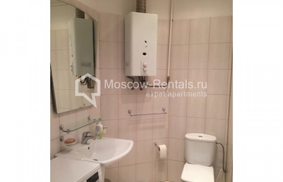 Photo #10 3-room (2 BR) apartment for <a href="http://moscow-rentals.ru/en/articles/long-term-rent" target="_blank">a long-term</a> rent
 in Russia, Moscow, Malaya Bronnaya str., 13