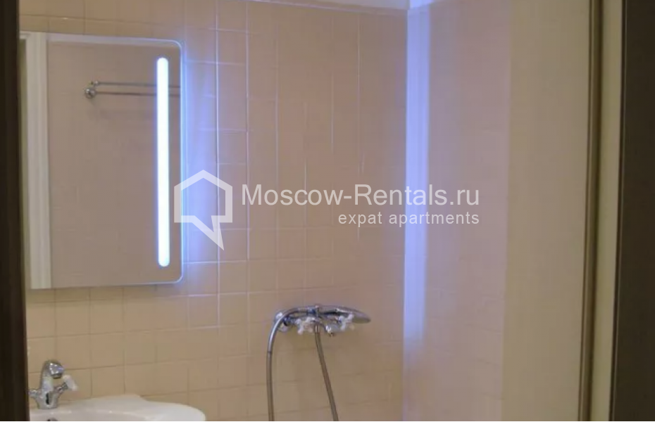 Photo #14 2-room (1 BR) apartment for <a href="http://moscow-rentals.ru/en/articles/long-term-rent" target="_blank">a long-term</a> rent
 in Russia, Moscow, Krasnokhomskaya emb., 1/15