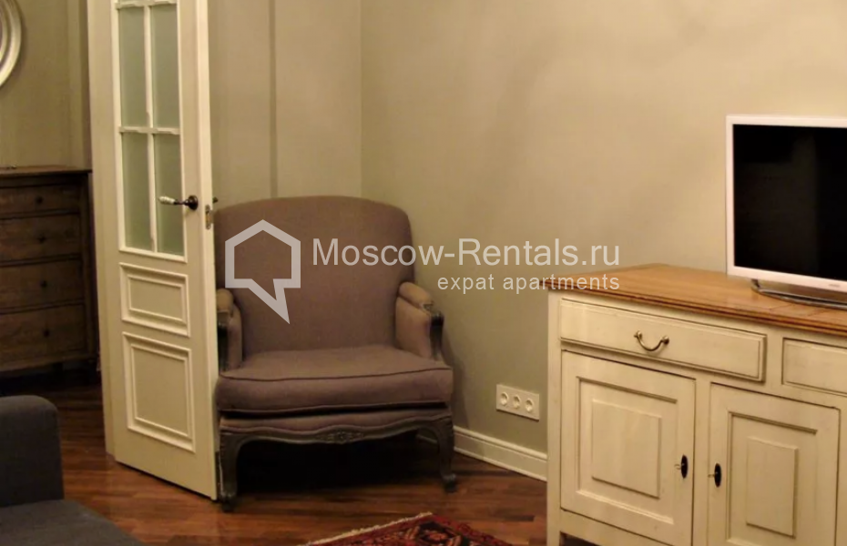 Photo #5 2-room (1 BR) apartment for <a href="http://moscow-rentals.ru/en/articles/long-term-rent" target="_blank">a long-term</a> rent
 in Russia, Moscow, Krasnokhomskaya emb., 1/15