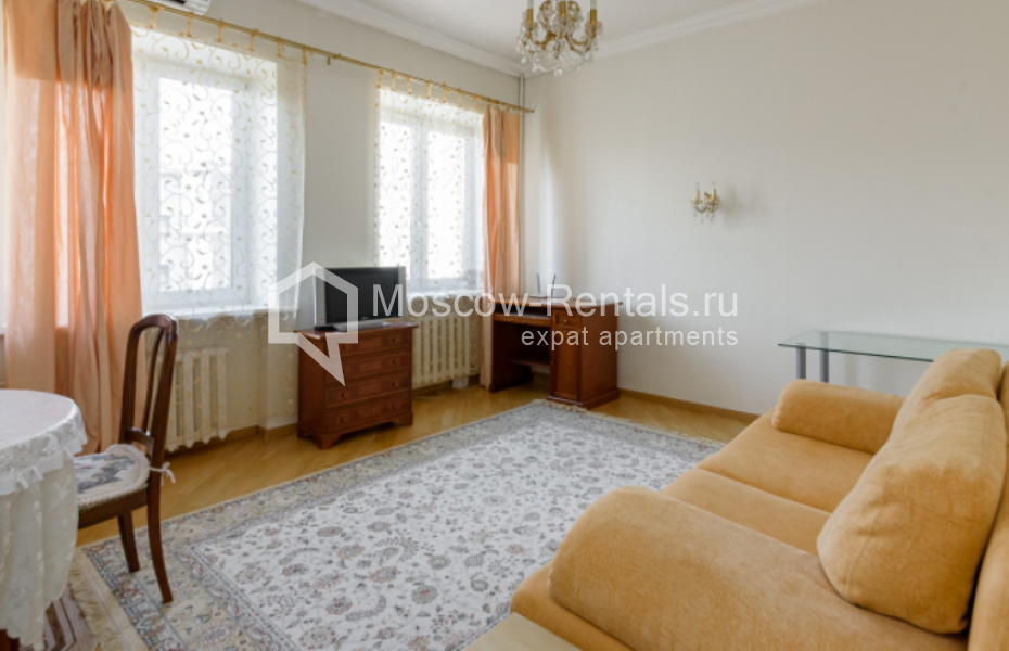 Photo #4 2-room (1 BR) apartment for <a href="http://moscow-rentals.ru/en/articles/long-term-rent" target="_blank">a long-term</a> rent
 in Russia, Moscow, Bolshaya Ordynka, 17С1