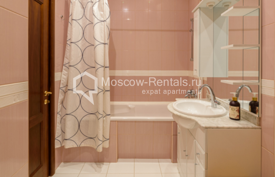 Photo #7 2-room (1 BR) apartment for <a href="http://moscow-rentals.ru/en/articles/long-term-rent" target="_blank">a long-term</a> rent
 in Russia, Moscow, Bolshaya Ordynka, 17С1