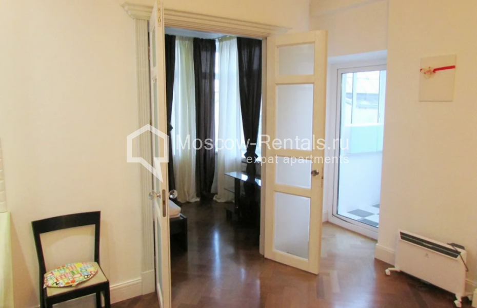 Photo #4 2-room (1 BR) apartment for <a href="http://moscow-rentals.ru/en/articles/long-term-rent" target="_blank">a long-term</a> rent
 in Russia, Moscow, Tverskaya str., 6С5