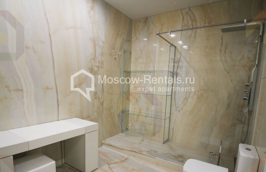 Photo #12 3-room (2 BR) apartment for <a href="http://moscow-rentals.ru/en/articles/long-term-rent" target="_blank">a long-term</a> rent
 in Russia, Moscow, Lomonoskovskyi prosp, 25к5