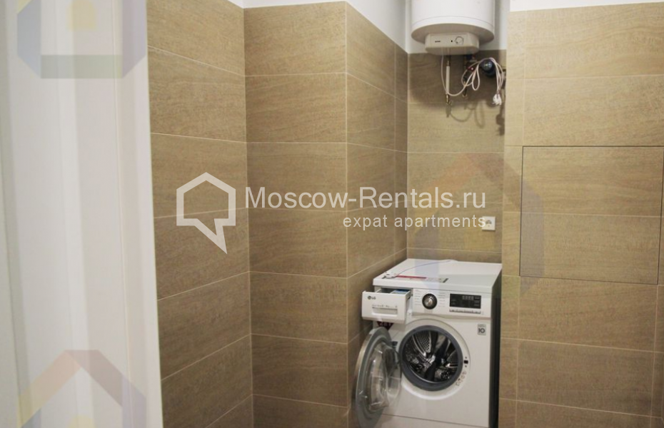 Photo #14 3-room (2 BR) apartment for <a href="http://moscow-rentals.ru/en/articles/long-term-rent" target="_blank">a long-term</a> rent
 in Russia, Moscow, Lomonoskovskyi prosp, 25к5