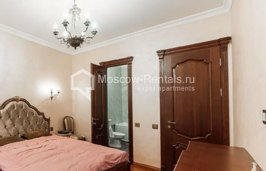 Photo #6 3-room (2 BR) apartment for <a href="http://moscow-rentals.ru/en/articles/long-term-rent" target="_blank">a long-term</a> rent
 in Russia, Moscow, Lomonosovskyi lane, 25к3