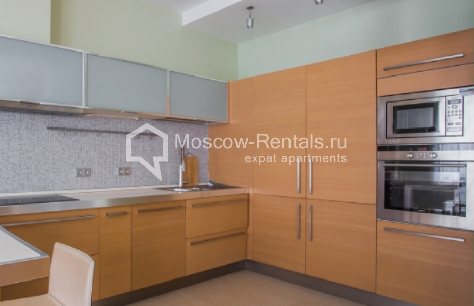 Photo #6 3-room (2 BR) apartment for <a href="http://moscow-rentals.ru/en/articles/long-term-rent" target="_blank">a long-term</a> rent
 in Russia, Moscow, Povarskaya str., 28С2