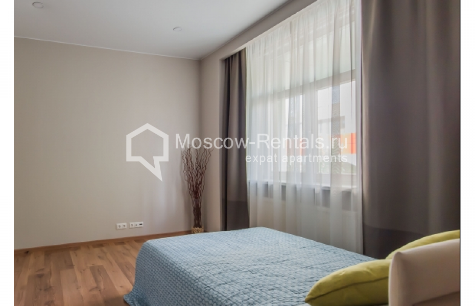 Photo #13 3-room (2 BR) apartment for <a href="http://moscow-rentals.ru/en/articles/long-term-rent" target="_blank">a long-term</a> rent
 in Russia, Moscow, Troitskaya str., 8