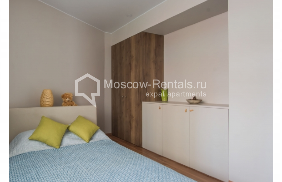 Photo #14 3-room (2 BR) apartment for <a href="http://moscow-rentals.ru/en/articles/long-term-rent" target="_blank">a long-term</a> rent
 in Russia, Moscow, Troitskaya str., 8