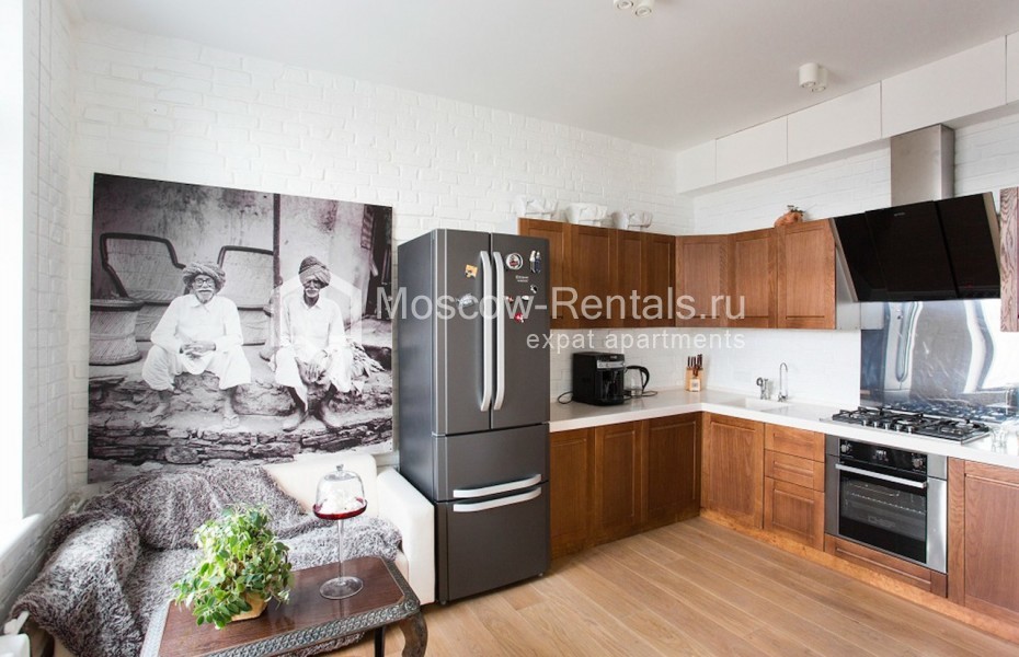 Photo #7 3-room (2 BR) apartment for <a href="http://moscow-rentals.ru/en/articles/long-term-rent" target="_blank">a long-term</a> rent
 in Russia, Moscow, Bolshaya Dorogomilovskaya str, 9