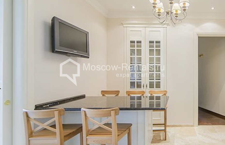 Photo #8 4-room (3 BR) apartment for <a href="http://moscow-rentals.ru/en/articles/long-term-rent" target="_blank">a long-term</a> rent
 in Russia, Moscow, Bolshaya Yakimanka str, 50