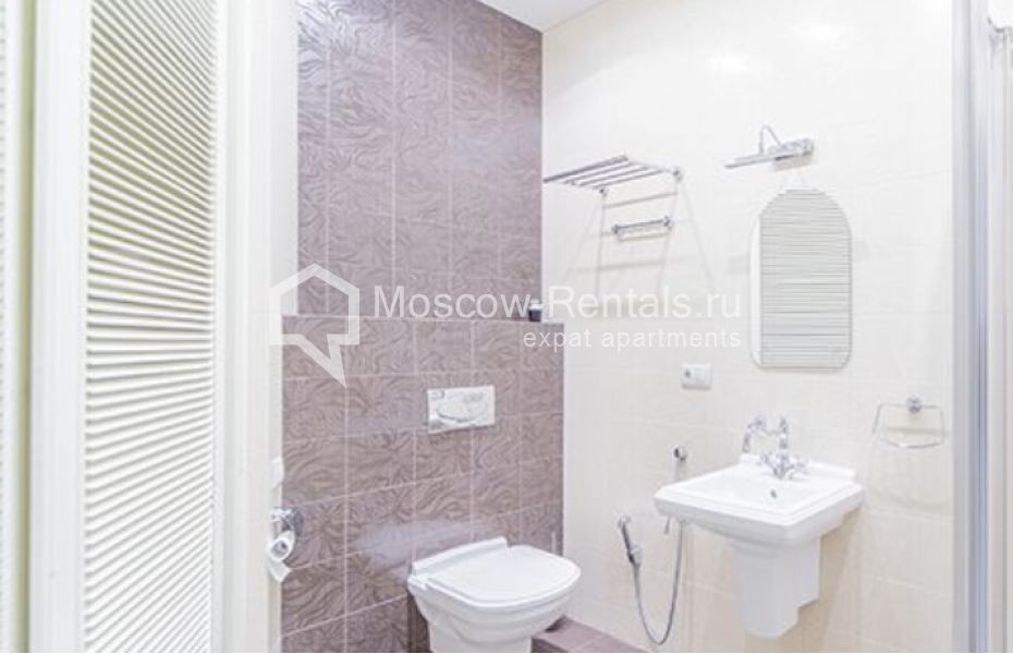 Photo #16 4-room (3 BR) apartment for <a href="http://moscow-rentals.ru/en/articles/long-term-rent" target="_blank">a long-term</a> rent
 in Russia, Moscow, Bolshaya Yakimanka str, 50