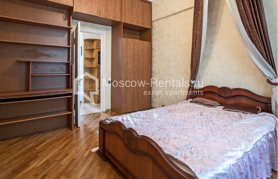 Photo #11 4-room (3 BR) apartment for <a href="http://moscow-rentals.ru/en/articles/long-term-rent" target="_blank">a long-term</a> rent
 in Russia, Moscow, Gasheka str, 9