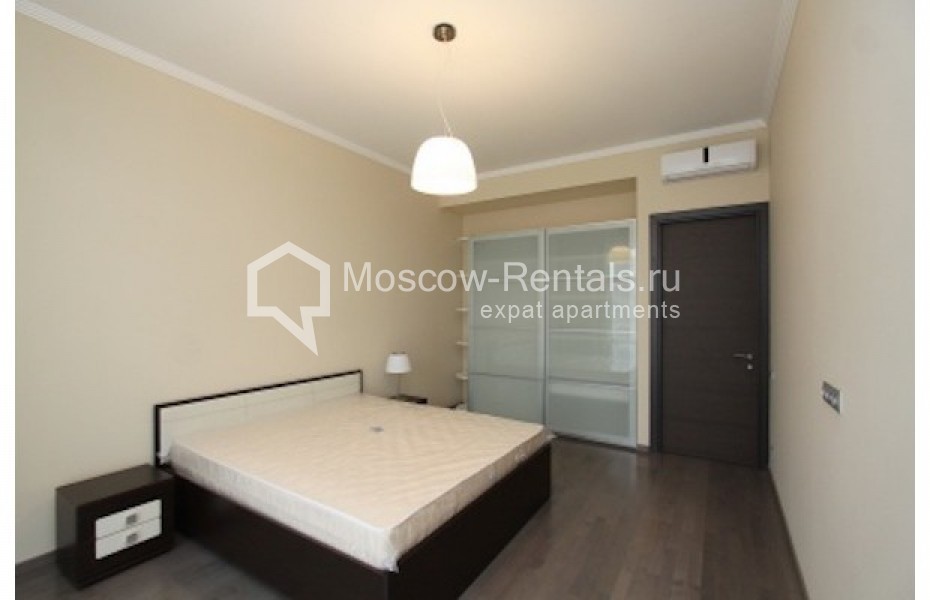 Photo #6 3-room (2 BR) apartment for <a href="http://moscow-rentals.ru/en/articles/long-term-rent" target="_blank">a long-term</a> rent
 in Russia, Moscow, Kazarmennyi lane, 3