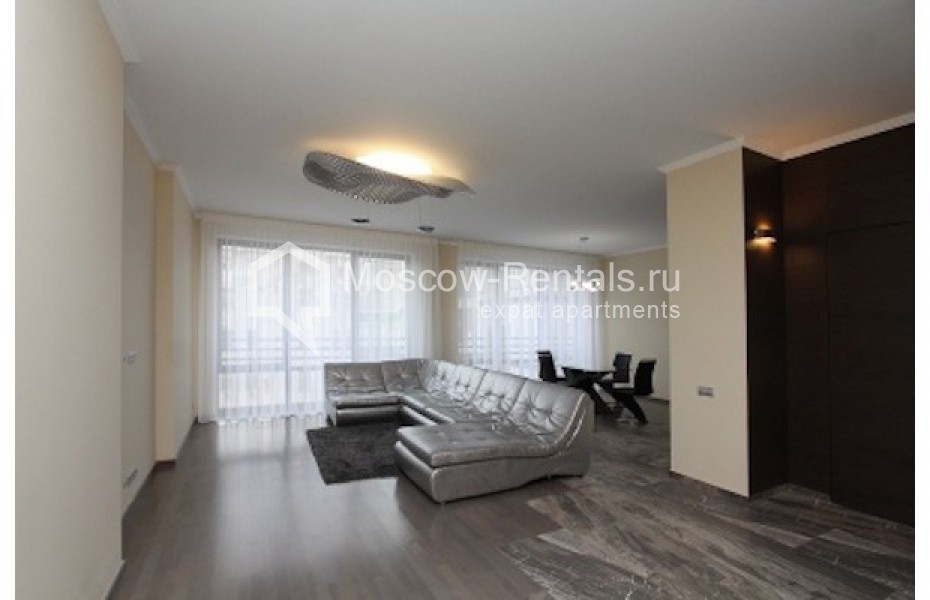 Photo #2 3-room (2 BR) apartment for <a href="http://moscow-rentals.ru/en/articles/long-term-rent" target="_blank">a long-term</a> rent
 in Russia, Moscow, Kazarmennyi lane, 3