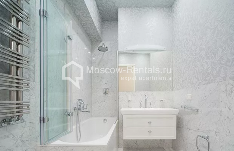 Photo #6 4-room (3 BR) apartment for <a href="http://moscow-rentals.ru/en/articles/long-term-rent" target="_blank">a long-term</a> rent
 in Russia, Moscow, Novaya Basmannaya str, 16С4