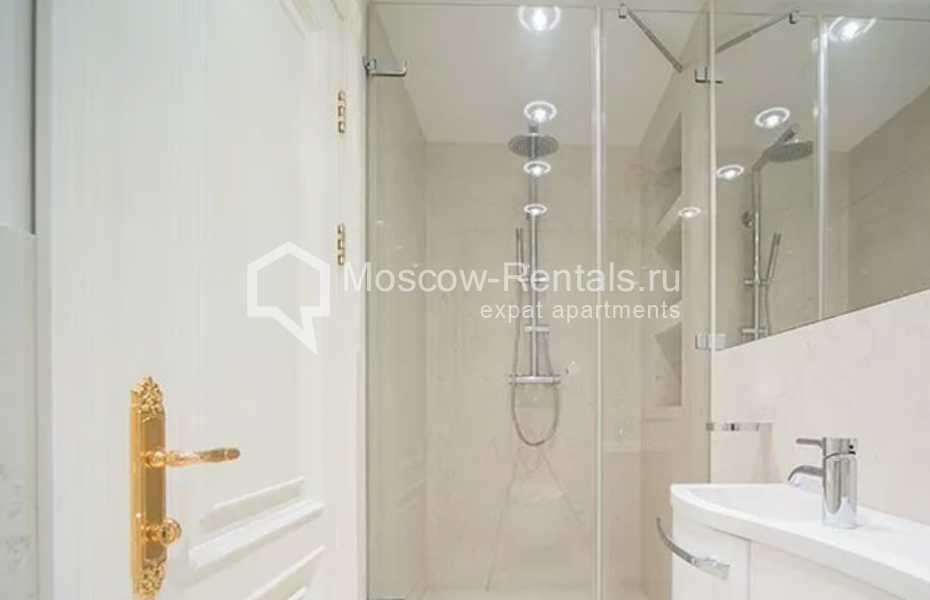 Photo #7 4-room (3 BR) apartment for <a href="http://moscow-rentals.ru/en/articles/long-term-rent" target="_blank">a long-term</a> rent
 in Russia, Moscow, Novaya Basmannaya str, 16С4