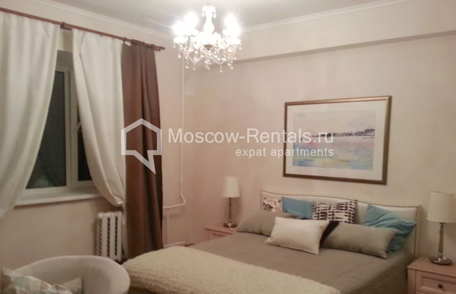 Photo #4 3-room (2 BR) apartment for <a href="http://moscow-rentals.ru/en/articles/long-term-rent" target="_blank">a long-term</a> rent
 in Russia, Moscow, Vorotnikovskyi lane, 5/9