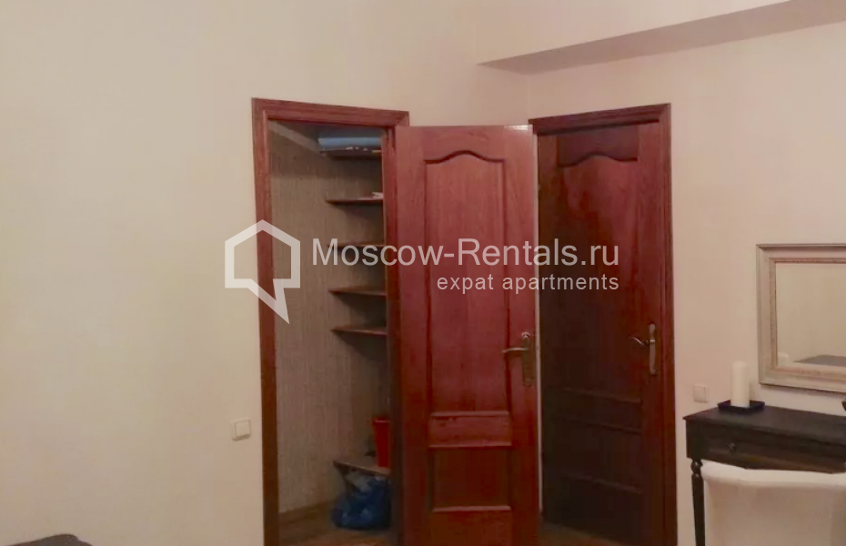 Photo #6 3-room (2 BR) apartment for <a href="http://moscow-rentals.ru/en/articles/long-term-rent" target="_blank">a long-term</a> rent
 in Russia, Moscow, Vorotnikovskyi lane, 5/9
