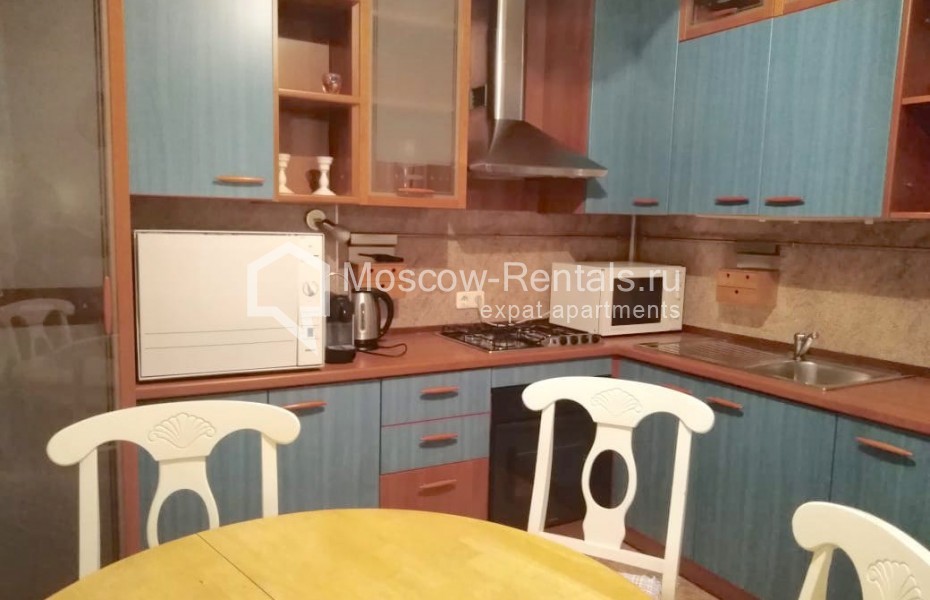 Photo #14 3-room (2 BR) apartment for <a href="http://moscow-rentals.ru/en/articles/long-term-rent" target="_blank">a long-term</a> rent
 in Russia, Moscow, Bolshaya Dmitrovka str, 21/7С2