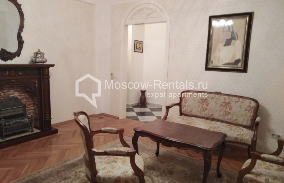 Photo #4 3-room (2 BR) apartment for <a href="http://moscow-rentals.ru/en/articles/long-term-rent" target="_blank">a long-term</a> rent
 in Russia, Moscow, Bolshaya Dmitrovka str, 21/7С2