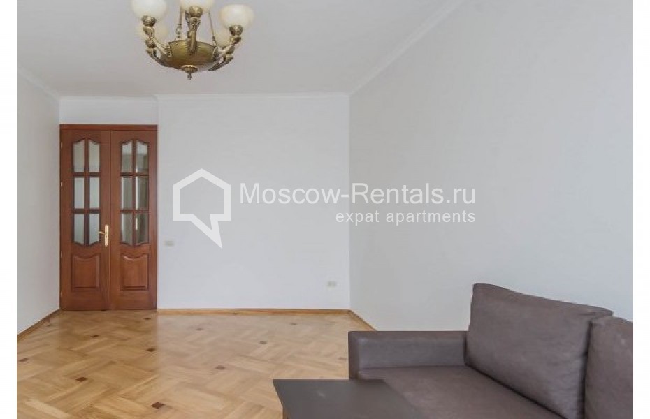 Photo #4 3-room (2 BR) apartment for <a href="http://moscow-rentals.ru/en/articles/long-term-rent" target="_blank">a long-term</a> rent
 in Russia, Moscow, B. Patriarchi lane, 8С1