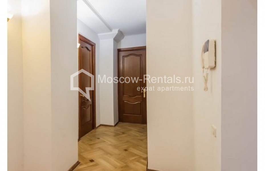 Photo #13 3-room (2 BR) apartment for <a href="http://moscow-rentals.ru/en/articles/long-term-rent" target="_blank">a long-term</a> rent
 in Russia, Moscow, B. Patriarchi lane, 8С1