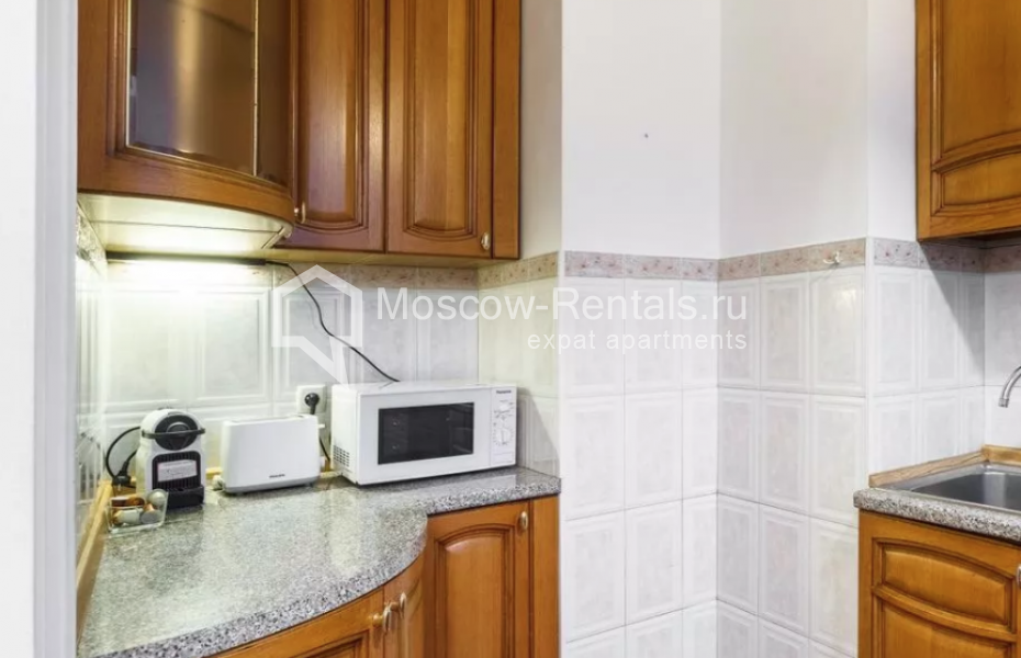 Photo #9 3-room (2 BR) apartment for <a href="http://moscow-rentals.ru/en/articles/long-term-rent" target="_blank">a long-term</a> rent
 in Russia, Moscow, New Arbat str, 30/9