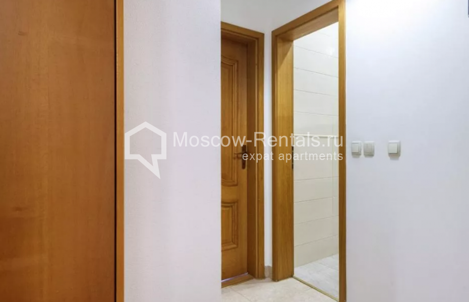 Photo #13 3-room (2 BR) apartment for <a href="http://moscow-rentals.ru/en/articles/long-term-rent" target="_blank">a long-term</a> rent
 in Russia, Moscow, New Arbat str, 30/9