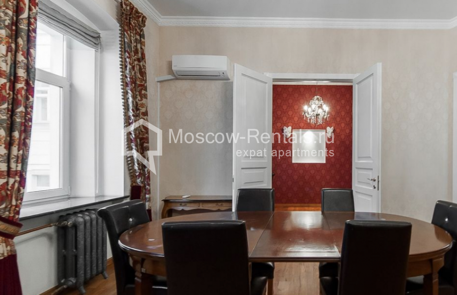 Photo #5 4-room (3 BR) apartment for <a href="http://moscow-rentals.ru/en/articles/long-term-rent" target="_blank">a long-term</a> rent
 in Russia, Moscow, Armyanskyi lane, 7