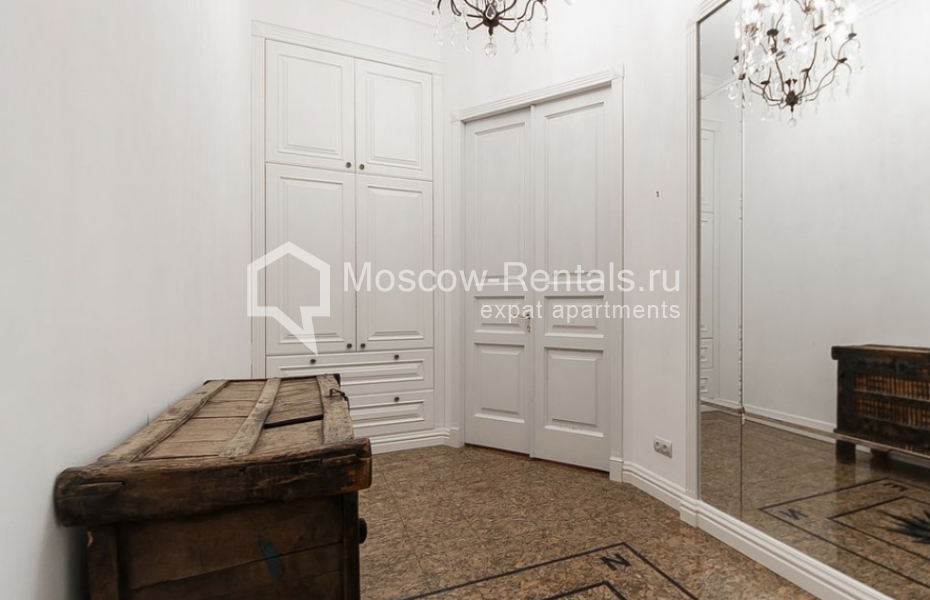 Photo #16 4-room (3 BR) apartment for <a href="http://moscow-rentals.ru/en/articles/long-term-rent" target="_blank">a long-term</a> rent
 in Russia, Moscow, Armyanskyi lane, 7