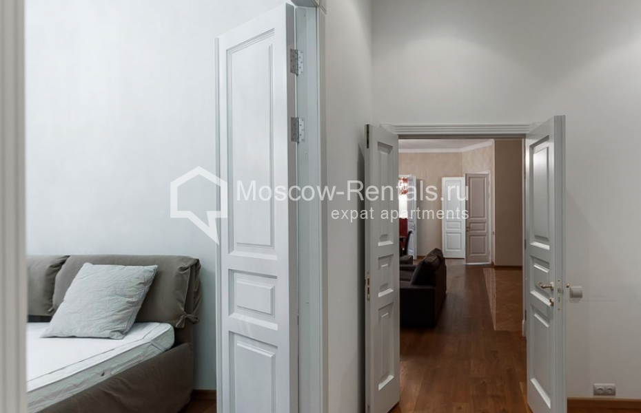 Photo #13 4-room (3 BR) apartment for <a href="http://moscow-rentals.ru/en/articles/long-term-rent" target="_blank">a long-term</a> rent
 in Russia, Moscow, Armyanskyi lane, 7