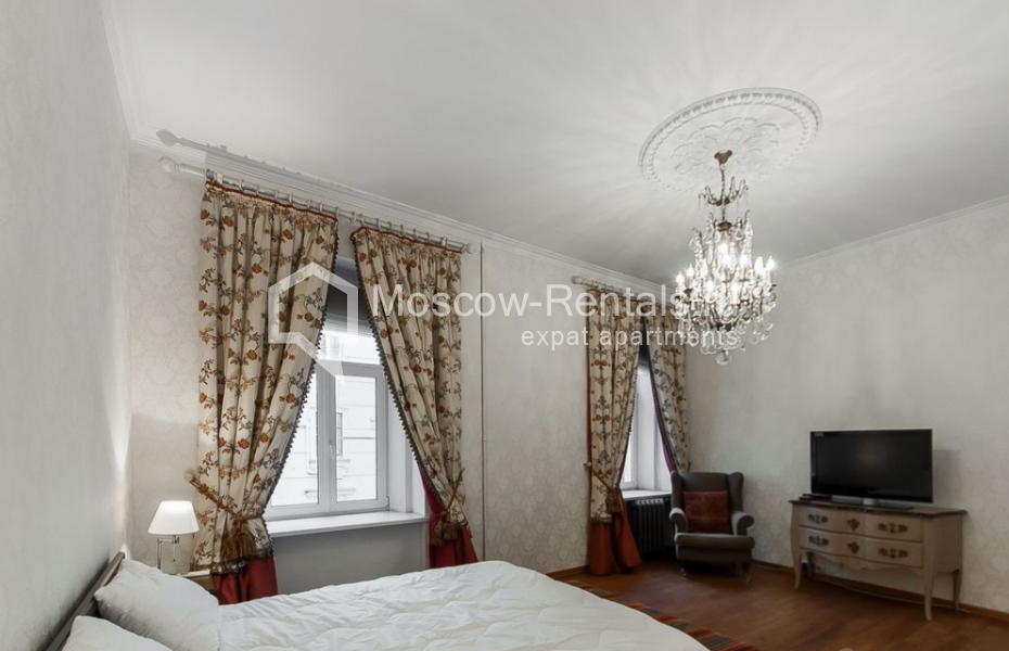Photo #9 4-room (3 BR) apartment for <a href="http://moscow-rentals.ru/en/articles/long-term-rent" target="_blank">a long-term</a> rent
 in Russia, Moscow, Armyanskyi lane, 7