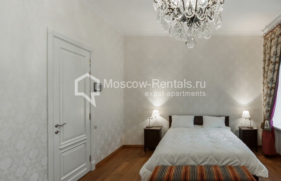 Photo #8 4-room (3 BR) apartment for <a href="http://moscow-rentals.ru/en/articles/long-term-rent" target="_blank">a long-term</a> rent
 in Russia, Moscow, Armyanskyi lane, 7