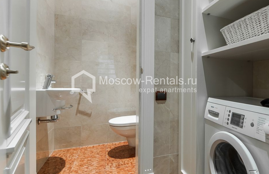Photo #22 4-room (3 BR) apartment for <a href="http://moscow-rentals.ru/en/articles/long-term-rent" target="_blank">a long-term</a> rent
 in Russia, Moscow, Armyanskyi lane, 7