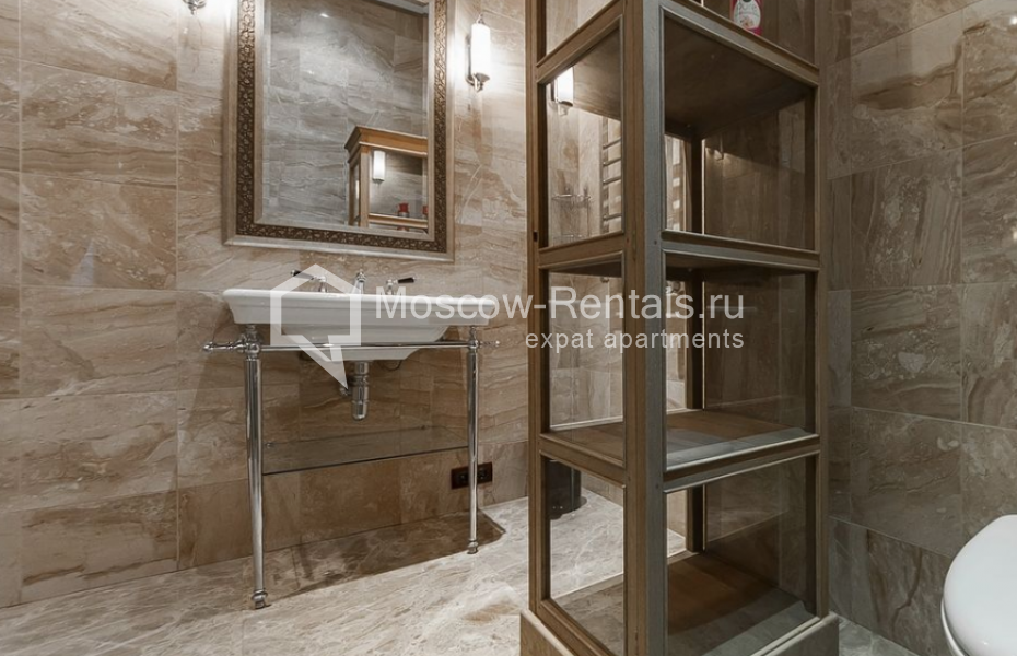Photo #21 4-room (3 BR) apartment for <a href="http://moscow-rentals.ru/en/articles/long-term-rent" target="_blank">a long-term</a> rent
 in Russia, Moscow, Armyanskyi lane, 7