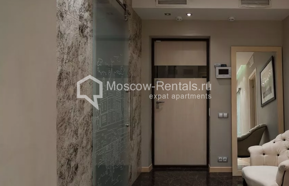 Photo #11 4-room (3 BR) apartment for <a href="http://moscow-rentals.ru/en/articles/long-term-rent" target="_blank">a long-term</a> rent
 in Russia, Moscow, Khamovnicheskyi Vals str, 36