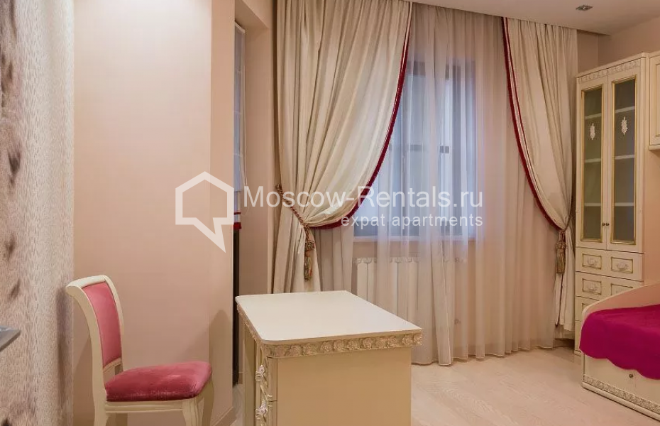 Photo #25 4-room (3 BR) apartment for <a href="http://moscow-rentals.ru/en/articles/long-term-rent" target="_blank">a long-term</a> rent
 in Russia, Moscow, Khamovnicheskyi Vals str, 36