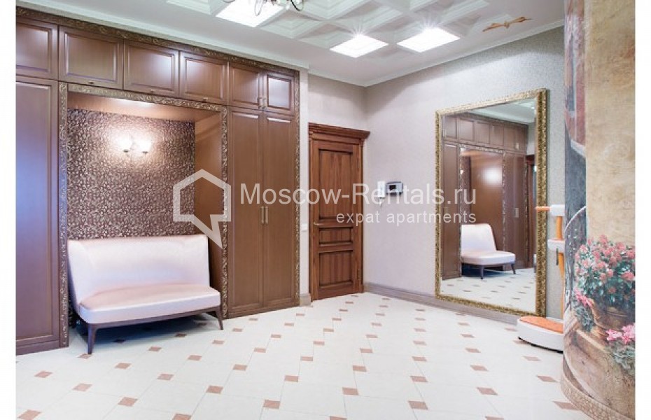 Photo #2 3-room (2 BR) apartment for <a href="http://moscow-rentals.ru/en/articles/long-term-rent" target="_blank">a long-term</a> rent
 in Russia, Moscow, Veskovskyi lane, 3