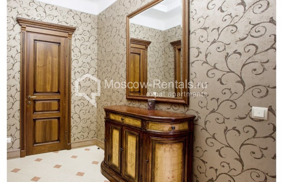 Photo #7 3-room (2 BR) apartment for <a href="http://moscow-rentals.ru/en/articles/long-term-rent" target="_blank">a long-term</a> rent
 in Russia, Moscow, Veskovskyi lane, 3