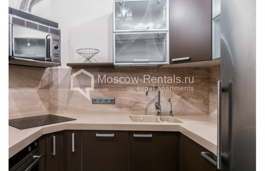 Photo #8 3-room (2 BR) apartment for <a href="http://moscow-rentals.ru/en/articles/long-term-rent" target="_blank">a long-term</a> rent
 in Russia, Moscow, Vrubelya str, 8