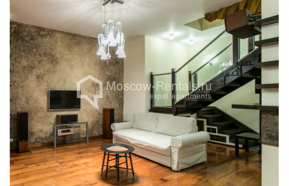 Photo #3 3-room (2 BR) apartment for <a href="http://moscow-rentals.ru/en/articles/long-term-rent" target="_blank">a long-term</a> rent
 in Russia, Moscow, Vrubelya str, 8