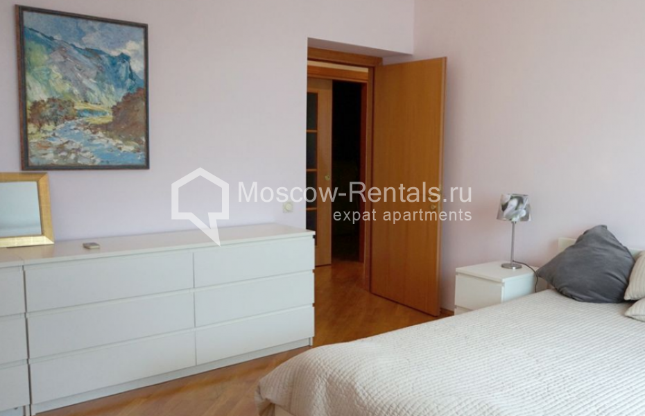 Photo #7 3-room (2 BR) apartment for <a href="http://moscow-rentals.ru/en/articles/long-term-rent" target="_blank">a long-term</a> rent
 in Russia, Moscow, Malaya Dmitrovka str, 15
